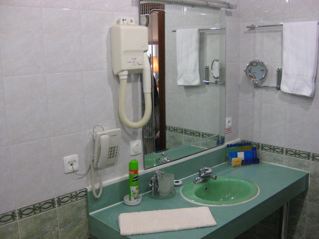 Rahat Hotel Aktav Dış mekan fotoğraf